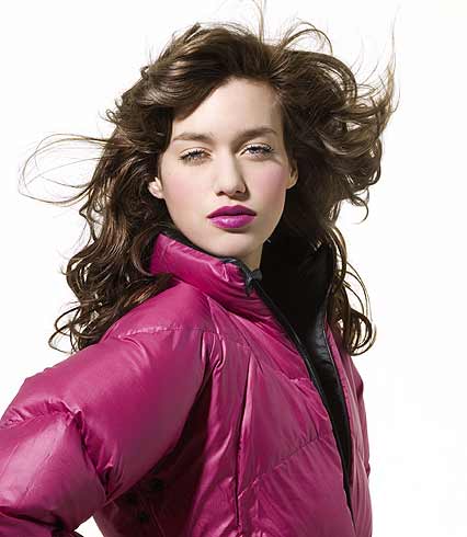 Gestufter Haar-Look mit Wellen