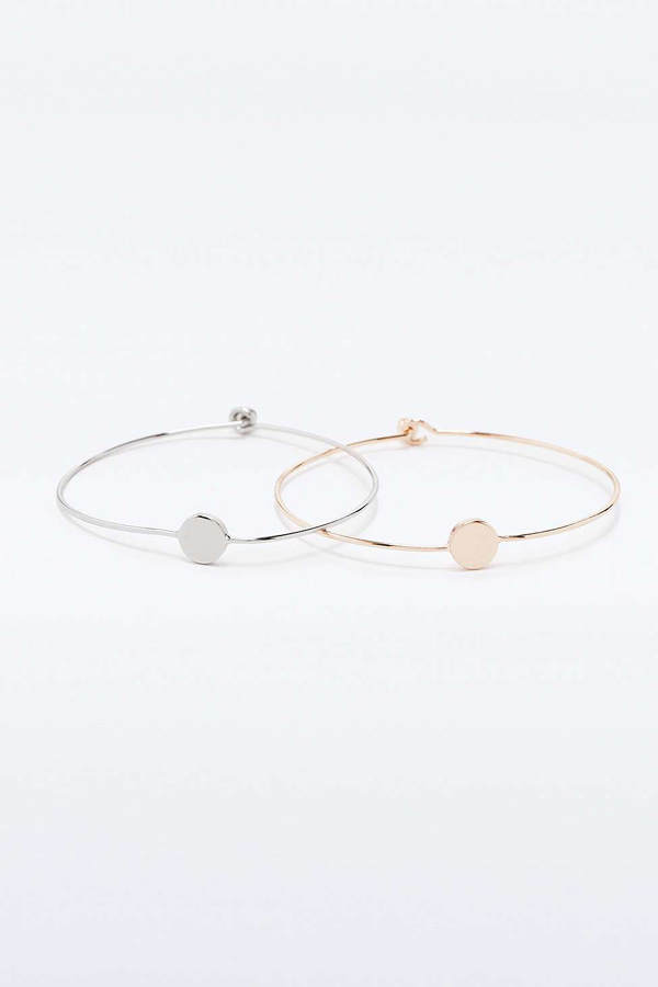 Schöne Armreifen von Urban Outfitters