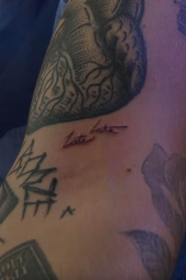 Harry Styles: "Late Late"-Tattoo