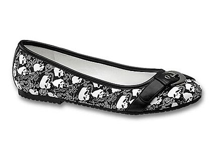 Ballerinas mit Totenkopf-Motiven