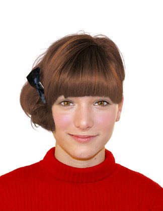 Tiefer Chignon mit Pony