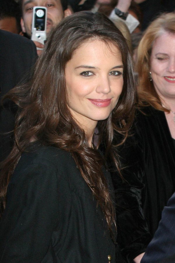 Katie Holmes mit langen Haaren