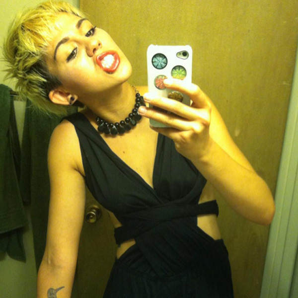 Miley Cyrus Lookalike