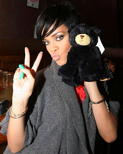 Rihanna auf Benefiz-Konzert