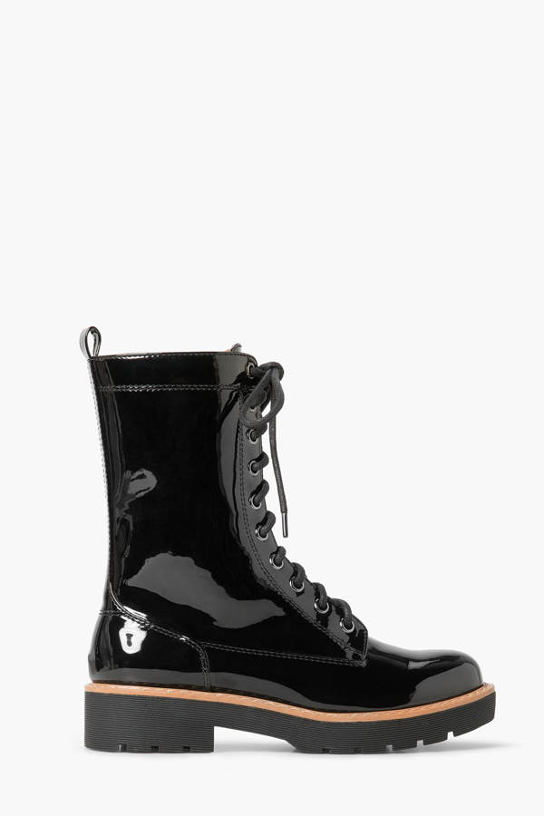 Stiefel aus Lack von Mango