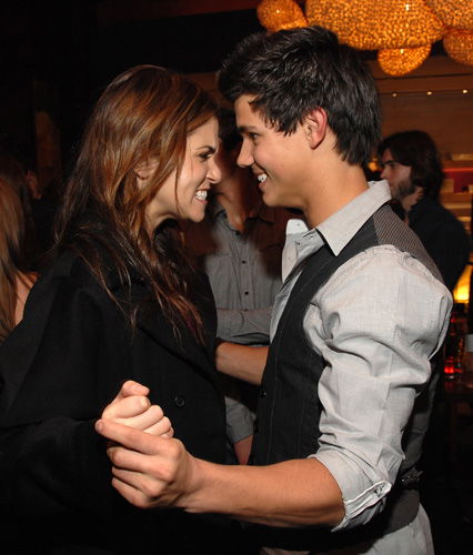 Taylor Lautner & Nikki Reed