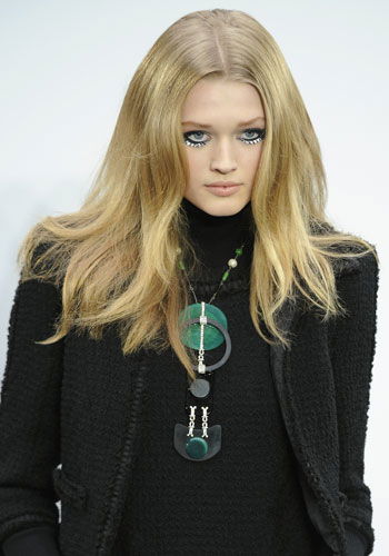 Toupieren sorgt für Volumen
