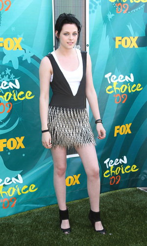 Kristen Stewart mit Metallrock