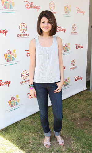 Selena Gomez in Jeans & Top