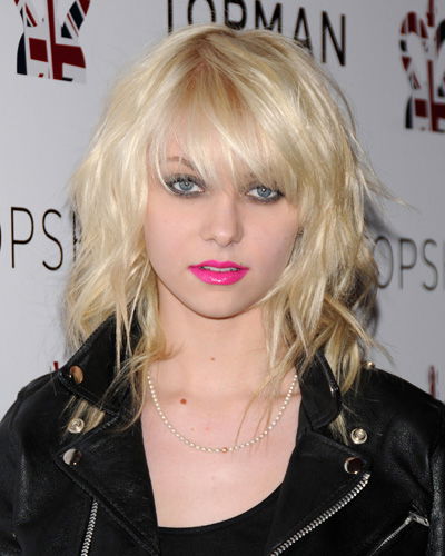 Knalliges Make-up wie Taylor Momsen