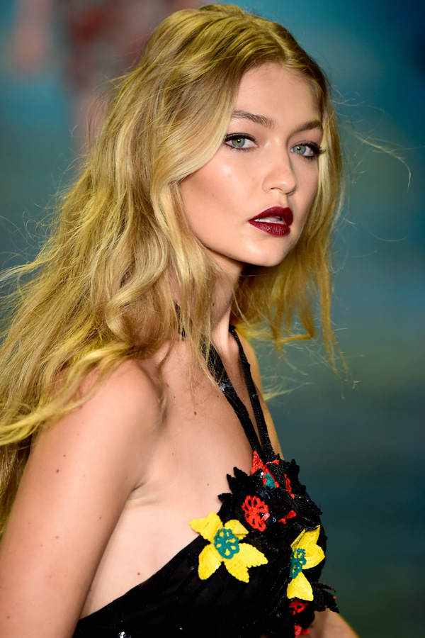 Gigi Hadid: Fishgape