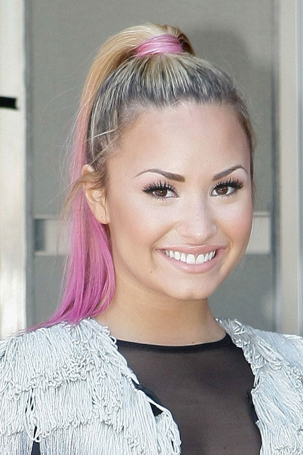 Demi Lovato mit Color Block Hair