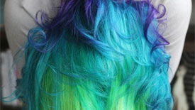 Color Block Hair in Blau und Grün