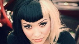 Color Block Hair in Schwarz und Blond