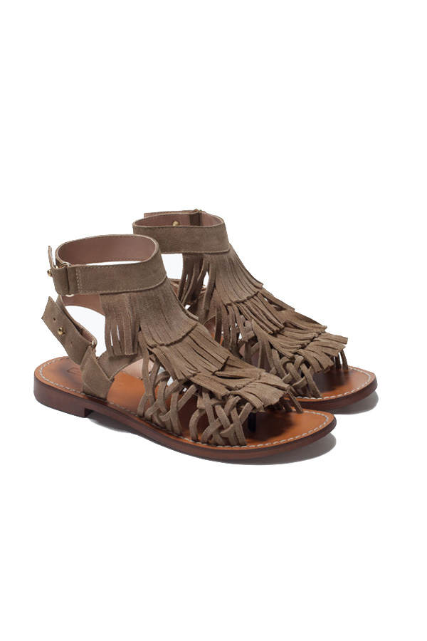 Sandalen mit Fransen von Zara