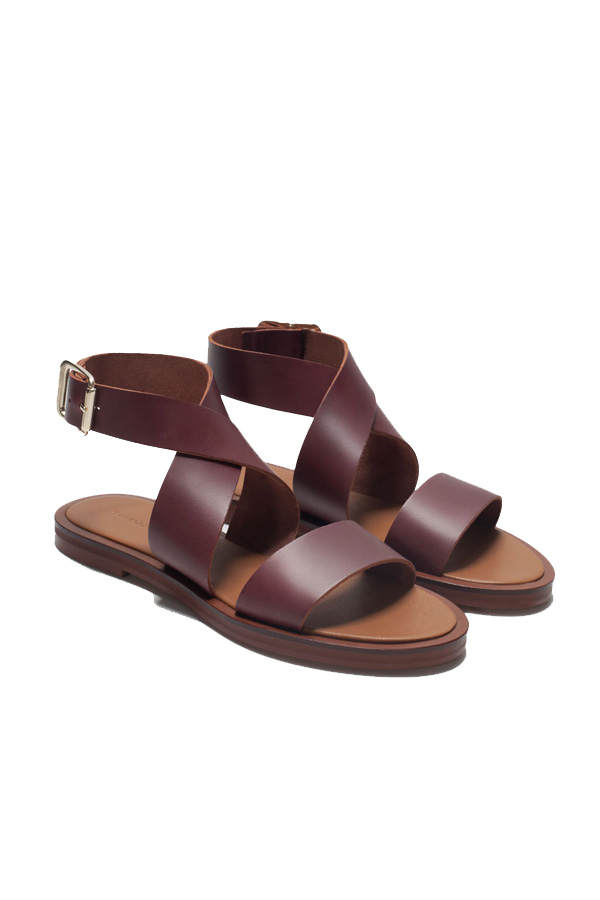 Lässige Sandalen von Zara