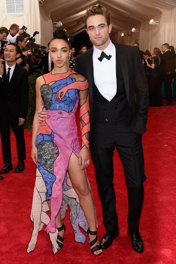 Robert Pattinson & FKA Twigs: Met Gala 2015