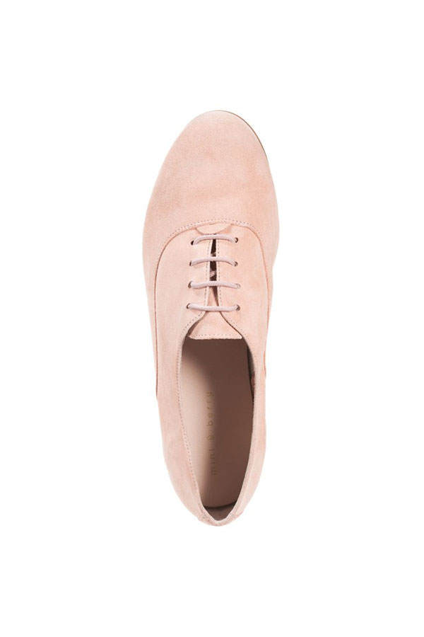 Geschnürte Schuhe von Mint & Berry