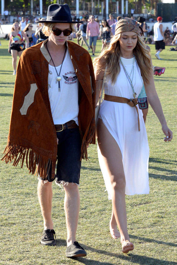 Gigi Hadid & Cody Simpson im Partner-Look