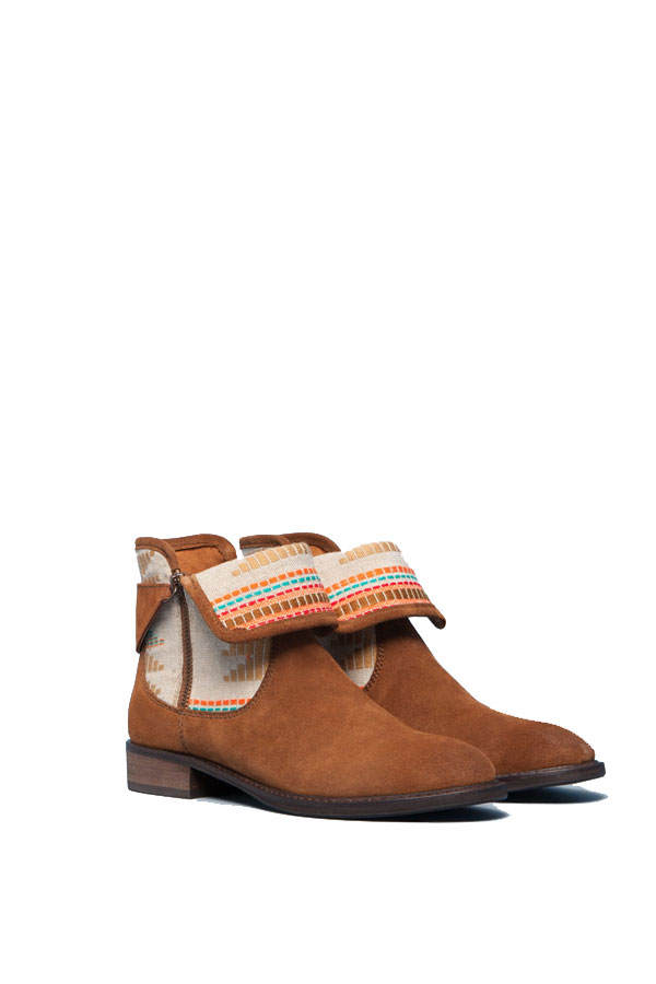 Leichte Stiefeletten von Pull & Bear