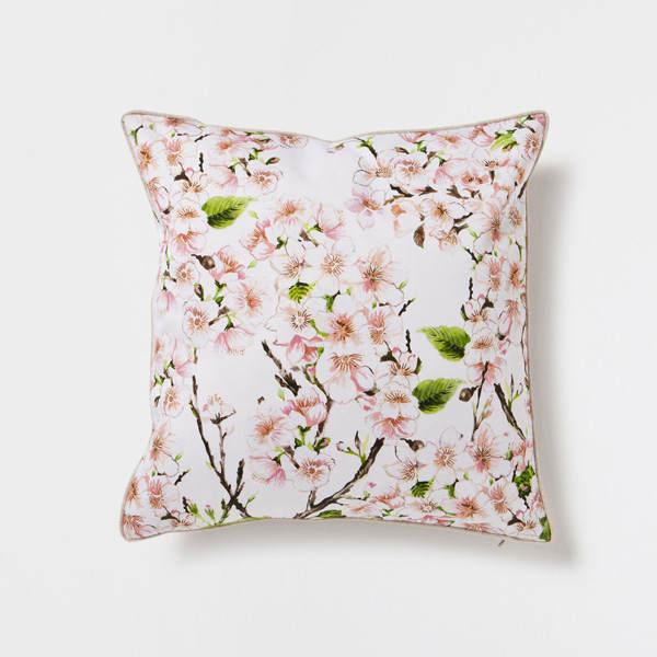 Kissen mit Blüten von Zara Home