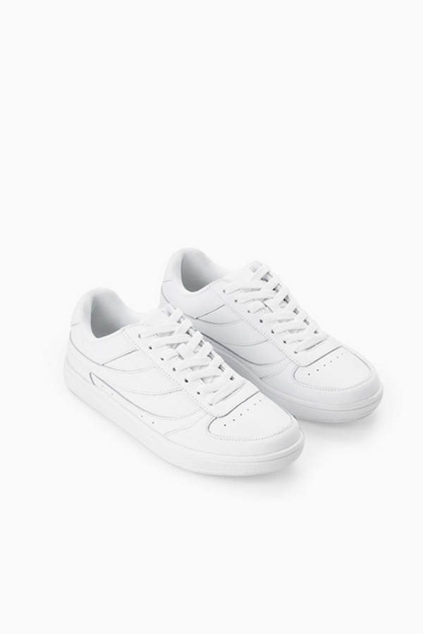 Weiße Turnschuhe von Mango