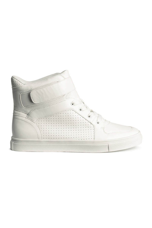 Weiße H&M-Fashion-Sneaker