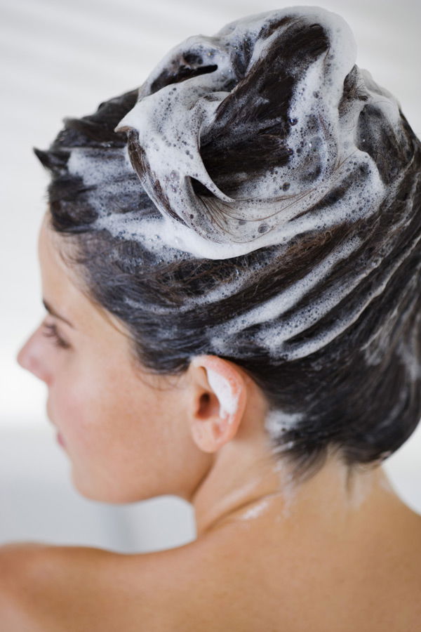 Trockene Haare: Wie oft waschen?