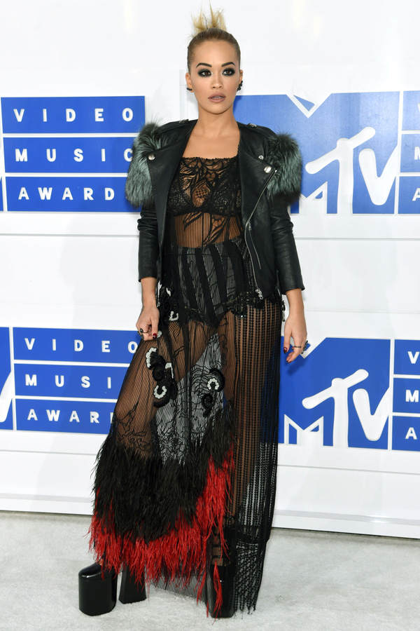 Rita Ora: MTV Video Music Awards 2016