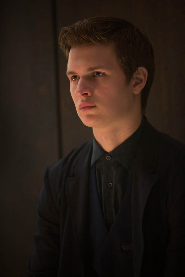 Insurgent: Ansel Elgort alias Caleb