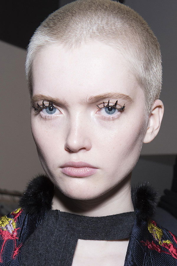 Make-up Trend: Spider Lashes