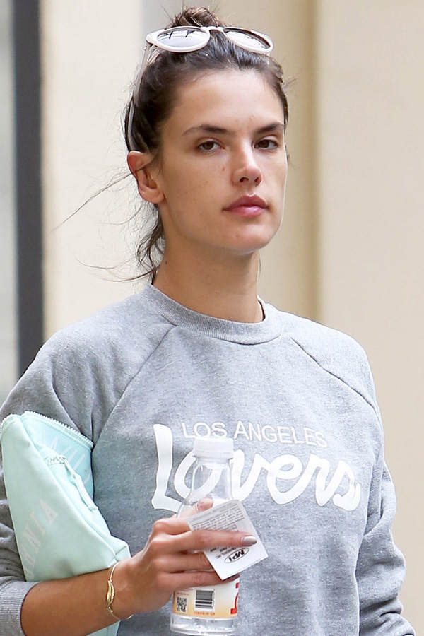 Alessandra Ambrosio ungeschminkt