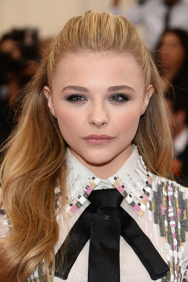 Chloe Grace Moretz: Black Smokey Eyes