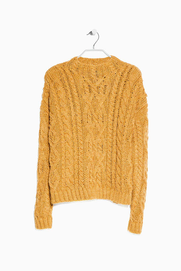 Strickpullover in Ockergelb von Mango