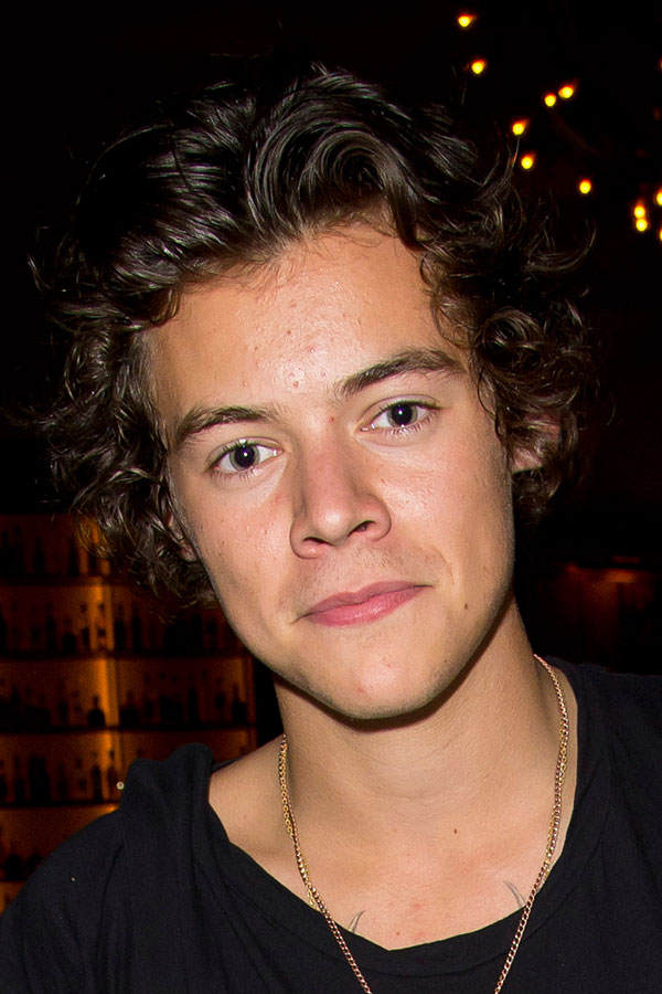 Harry Styles mit langen Locken