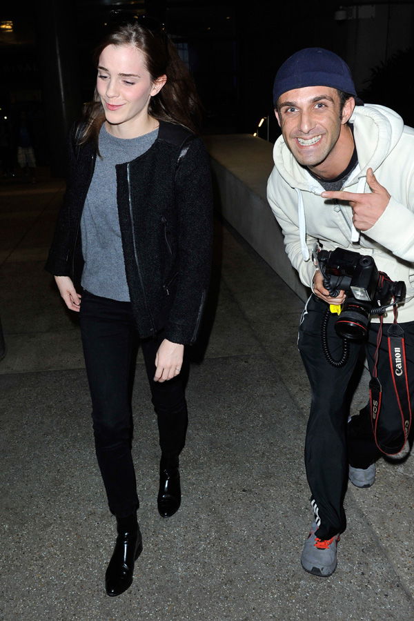Emma Watson: Photobomb