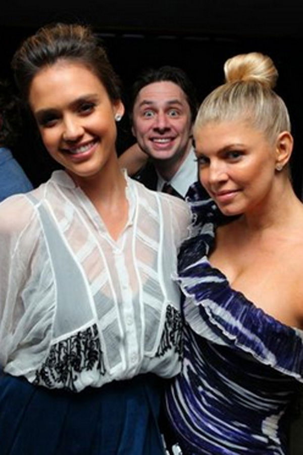 Zach Braff: Photobomb