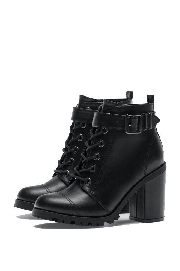 Hohe Stiefel von Bershka
