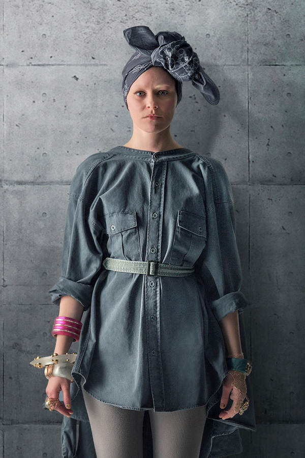 Effie (Elizabeth Banks) in Distrikt 13