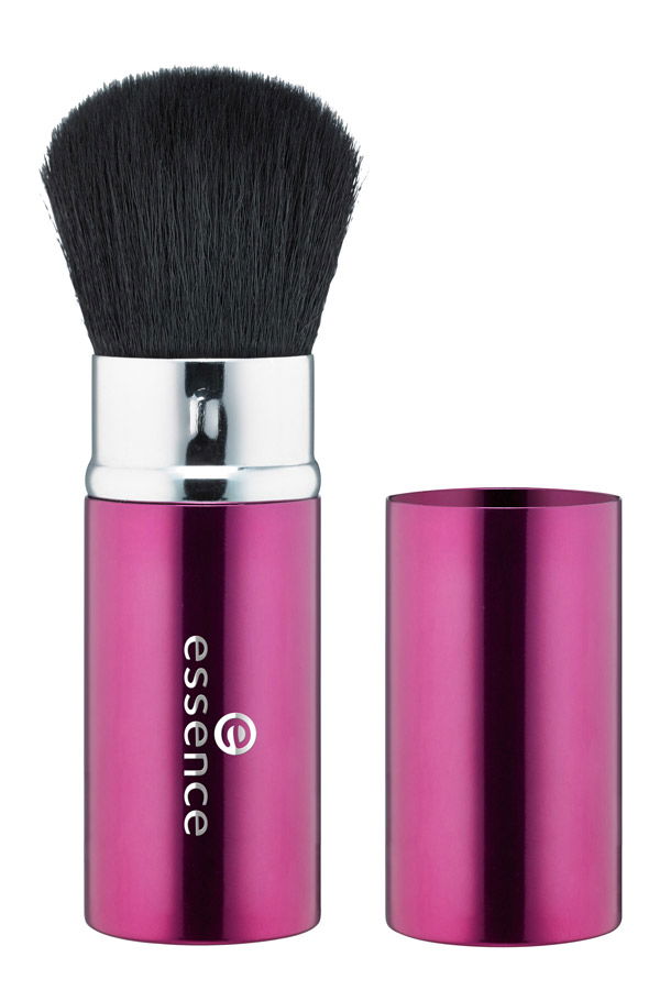 essence mini powder brush