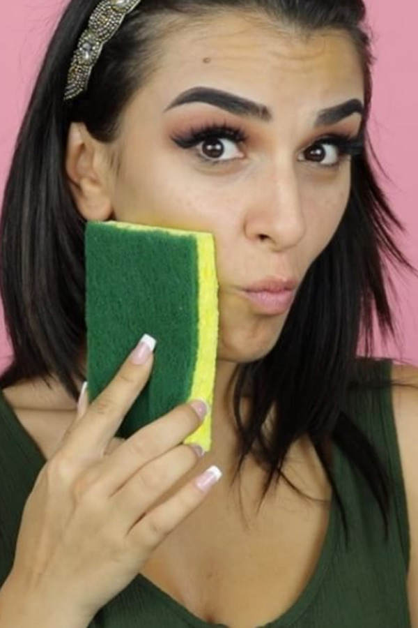Spülschwamm als Beautyblender