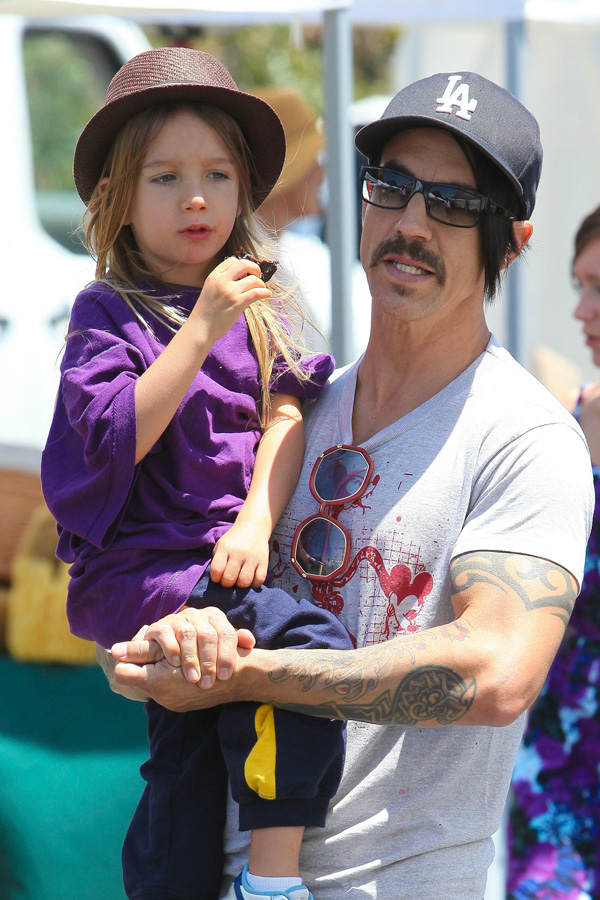 Wie heißt der Sohn von Anthony Kiedis und Heather Christie?