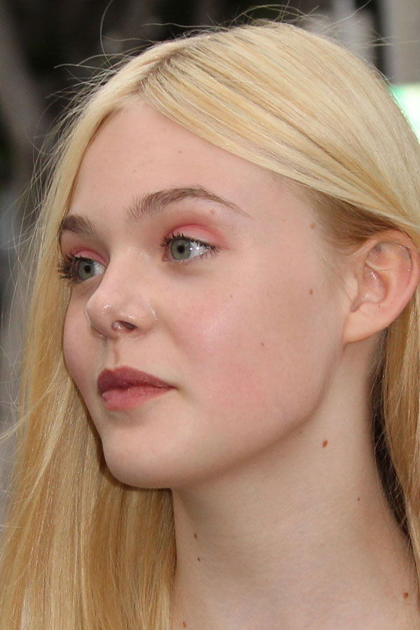 Elle Fanning Make-up
