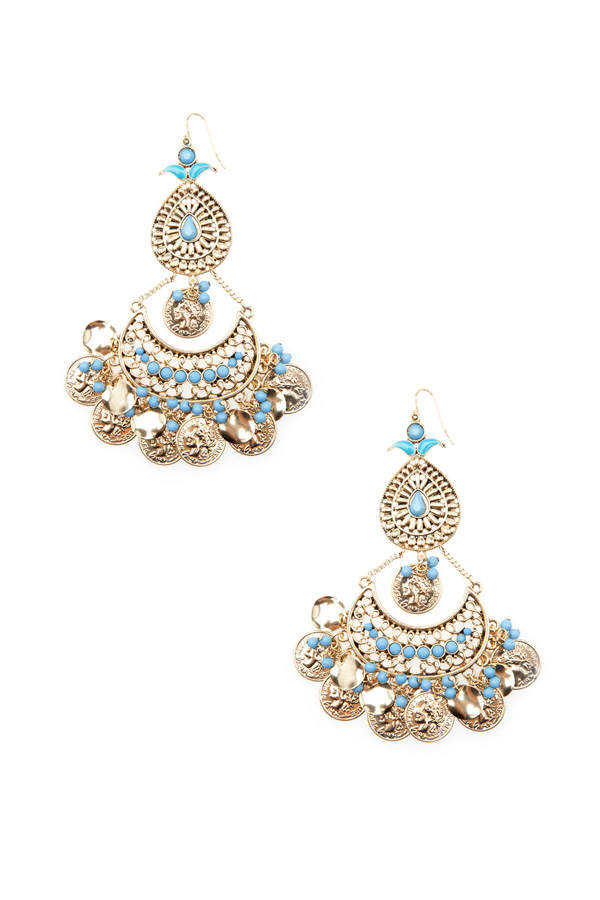 Ohrringe im Bollywood-Style von Bershka