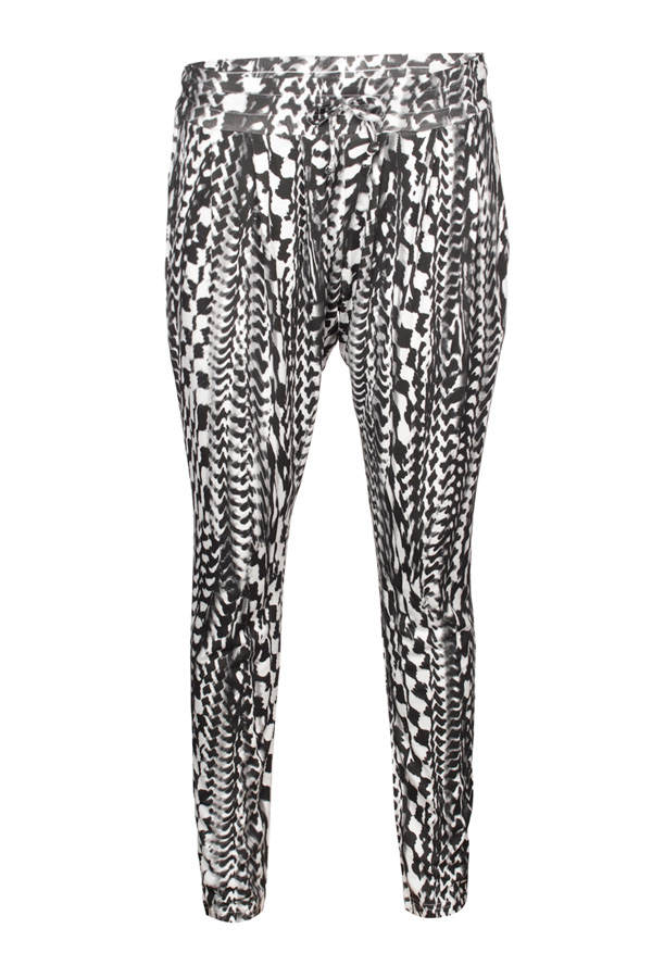 Schwarz-Weiße Printhose von New Yorker