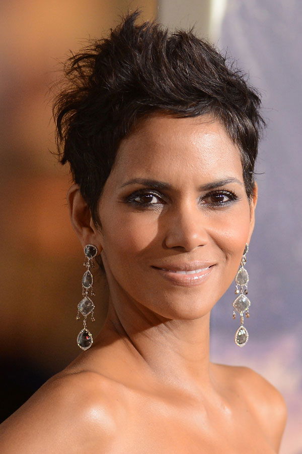 Filmfrisur von Halle Berry in James Bond