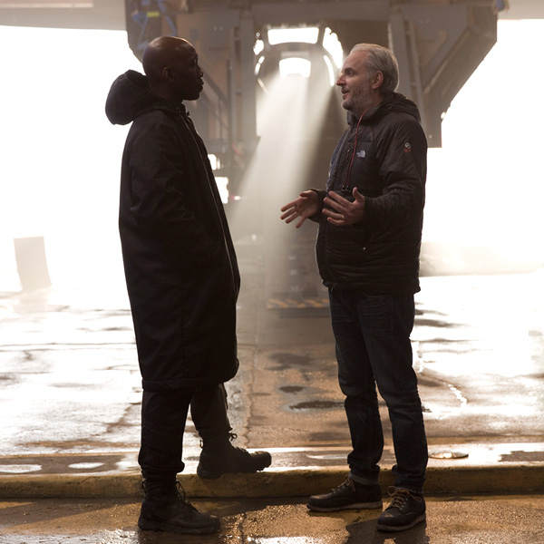 Regisseur Francis Lawrence mit Mahershala Ali