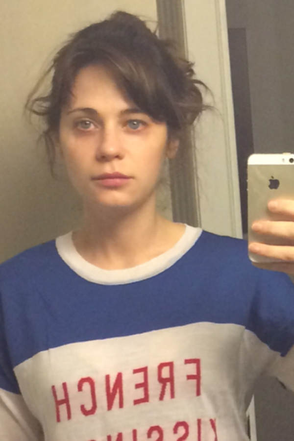 Zooey Deschanel ungeschminkt