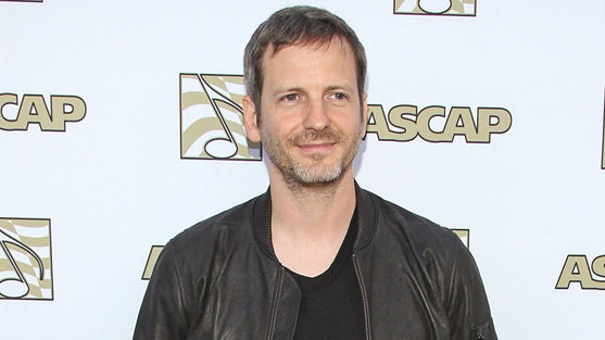 dr-luke-557-1906544.jpg