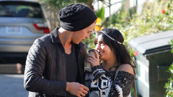 vanessa-hudgens-und-austin-butler-sind-ein-paar-557x313-bild-2-1358007.jpg
